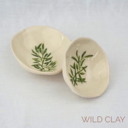 Olive Pinch Bowl $30.00 | 10cm w by 2.5cm h | 2 available Hand painted on white clay.